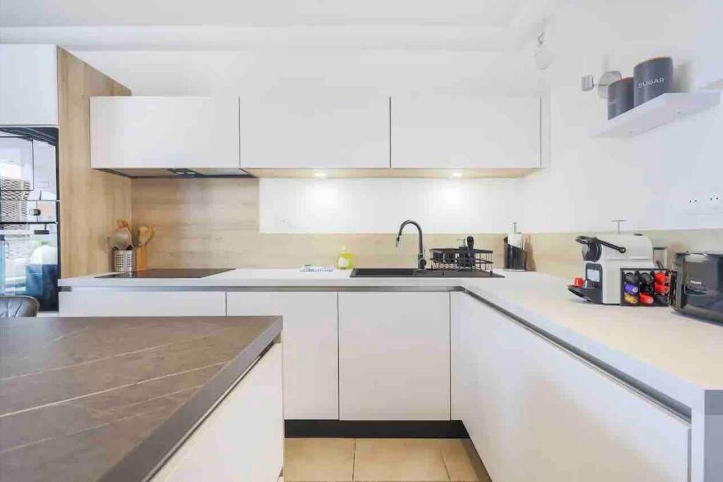 Logement Moderne Luxueux Parking Ac Cote De La Mer Nizza Exterior foto